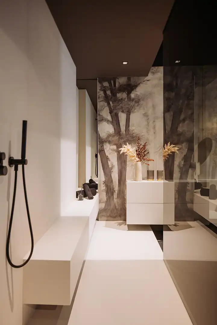 Modernes Badezimmer